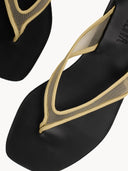 Seline Flat