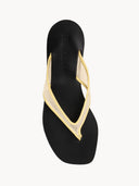 Seline Flat